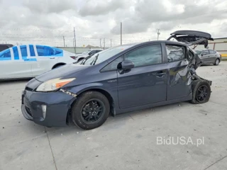 TOYOTA PRIUS THREE