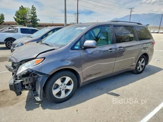 TOYOTA SIENNA XLE 8-PASSENGER