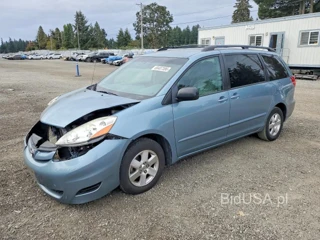 TOYOTA SIENNA LE 7-PASSENGER
