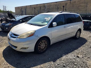 TOYOTA SIENNA XLE LIMITED 7-PASSENGER