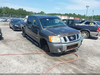 NISSAN NISSAN TITAN SE