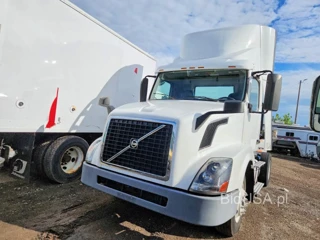 VOLVO VNL