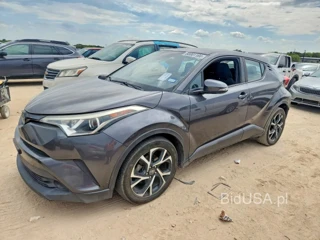 TOYOTA C-HR XLE