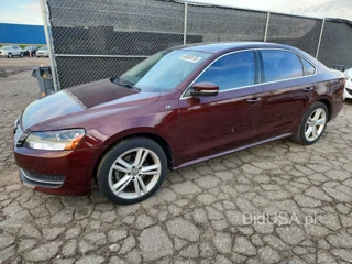 VOLKSWAGEN PASSAT SE