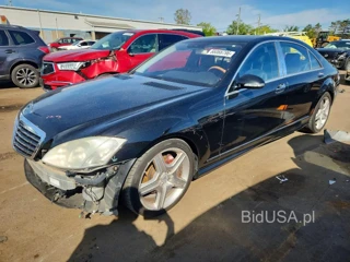 MERCEDES-BENZ S 550