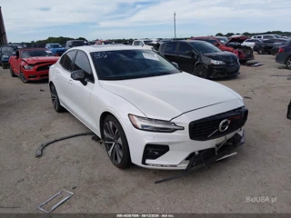 VOLVO VOLVO S60 B5 INSCRIPTION/B5 MOMENTUM