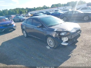 FORD FORD FOCUS TITANIUM