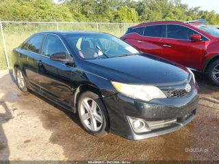 TOYOTA TOYOTA CAMRY SE