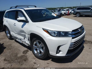 TOYOTA TOYOTA HIGHLANDER LIMITED