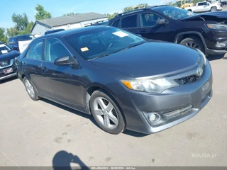 TOYOTA TOYOTA CAMRY SE