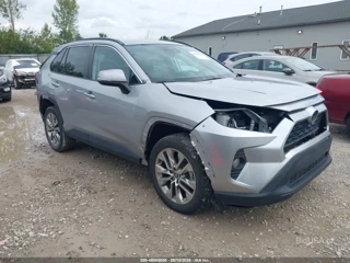 TOYOTA TOYOTA RAV4 XLE PREMIUM