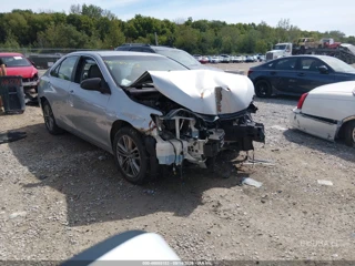 TOYOTA TOYOTA CAMRY SE