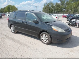TOYOTA TOYOTA SIENNA LE