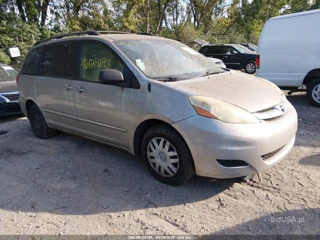 TOYOTA TOYOTA SIENNA LE