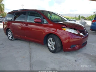 TOYOTA TOYOTA SIENNA LE 8 PASSENGER