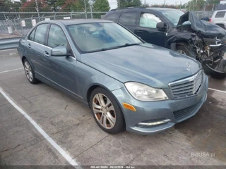 MERCEDES-BENZ MERCEDES-BENZ C 300 LUXURY 4MATIC