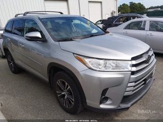 TOYOTA TOYOTA HIGHLANDER LE
