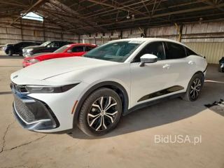 TOYOTA CROWN XLE