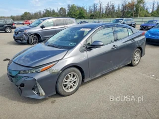 TOYOTA PRIUS PRIME PLUS