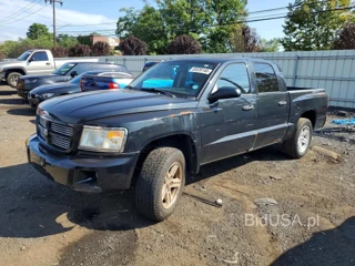 DODGE DAKOTA SPORT