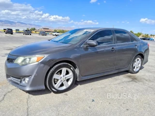 TOYOTA CAMRY SE