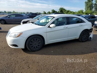CHRYSLER 200 LX