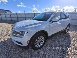 VOLKSWAGEN TIGUAN SE