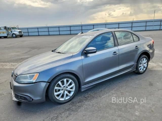 VOLKSWAGEN JETTA SE