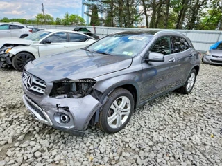 MERCEDES-BENZ GLA 250 4MATIC