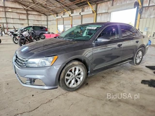 VOLKSWAGEN PASSAT S