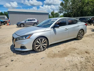 NISSAN ALTIMA SR