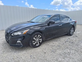 NISSAN ALTIMA S
