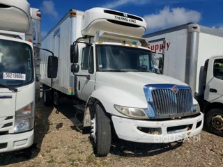 INTERNATIONAL 4300