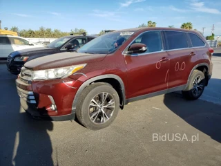 TOYOTA HIGHLANDER LE PLUS