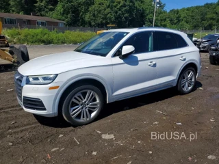 AUDI Q5 PREMIUM PLUS