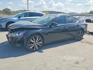 NISSAN ALTIMA SR