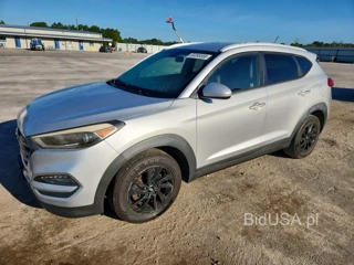 HYUNDAI TUCSON SE