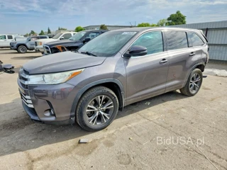 TOYOTA HIGHLANDER LE PLUS