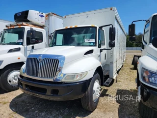 INTERNATIONAL 4400