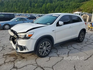 MITSUBISHI OUTLANDER SPORT ES