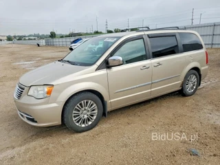 CHRYSLER TOWN & COUNTRY TOURING L