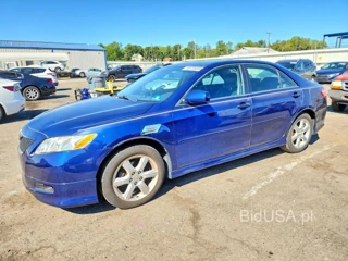TOYOTA CAMRY SE V6