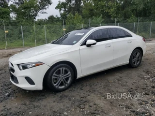 MERCEDES-BENZ A 220 4MATIC