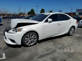 LEXUS IS 200T