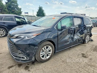 TOYOTA SIENNA PLATINUM 7-PASSENGER