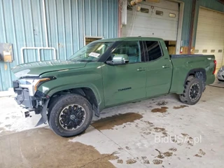 TOYOTA TUNDRA SR5