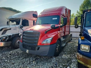 FREIGHTLINER CASCADIA 126