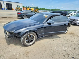 FORD MUSTANG GT