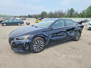NISSAN ALTIMA SV