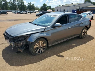 NISSAN ALTIMA SV